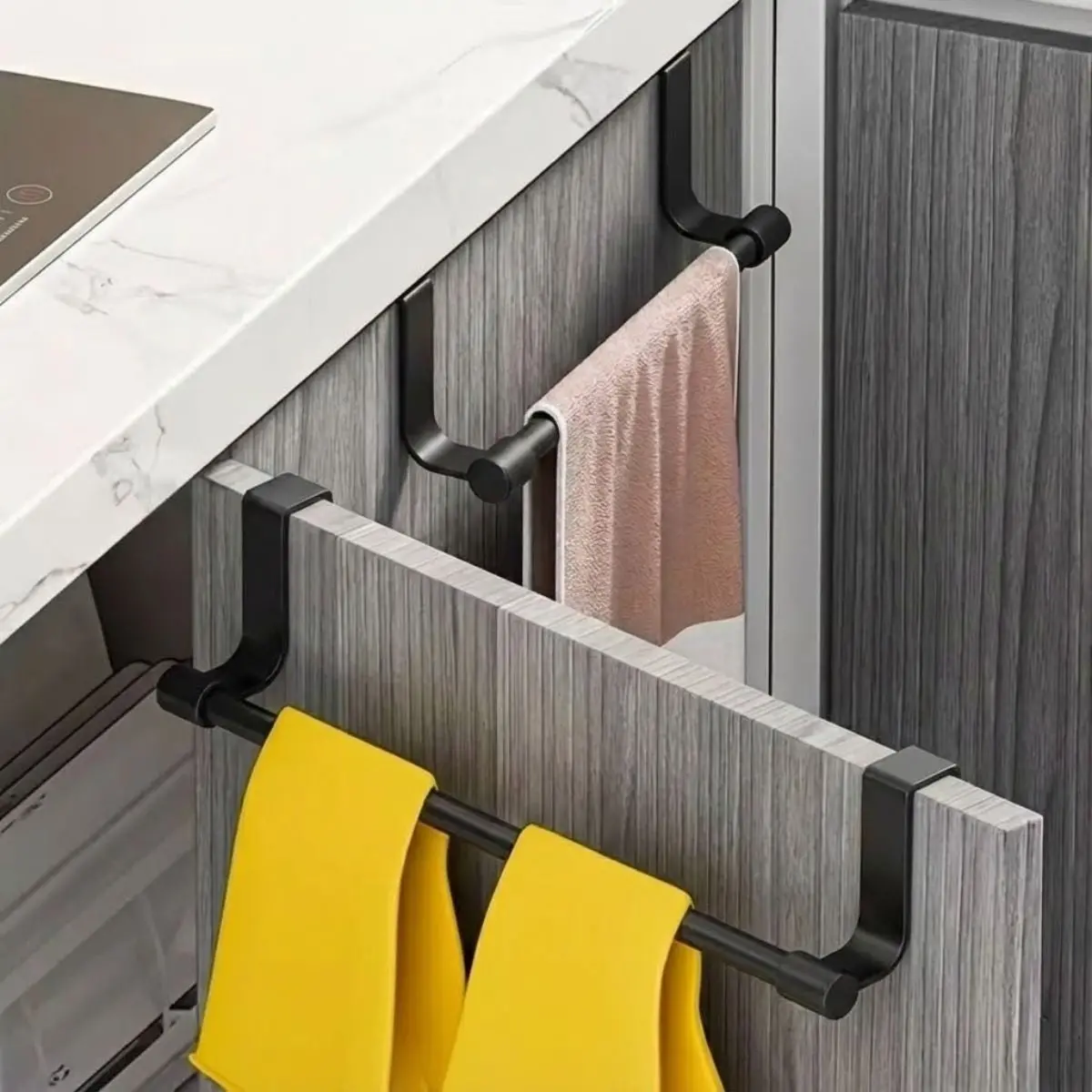 Toallero Colgante Para Gabinetes 36 Cm Ideal Para Baño O Cocina. Color Negro. Acabado Resistente. Barra  Para Puertas De Hasta 2.4 Cm De Grosor 1