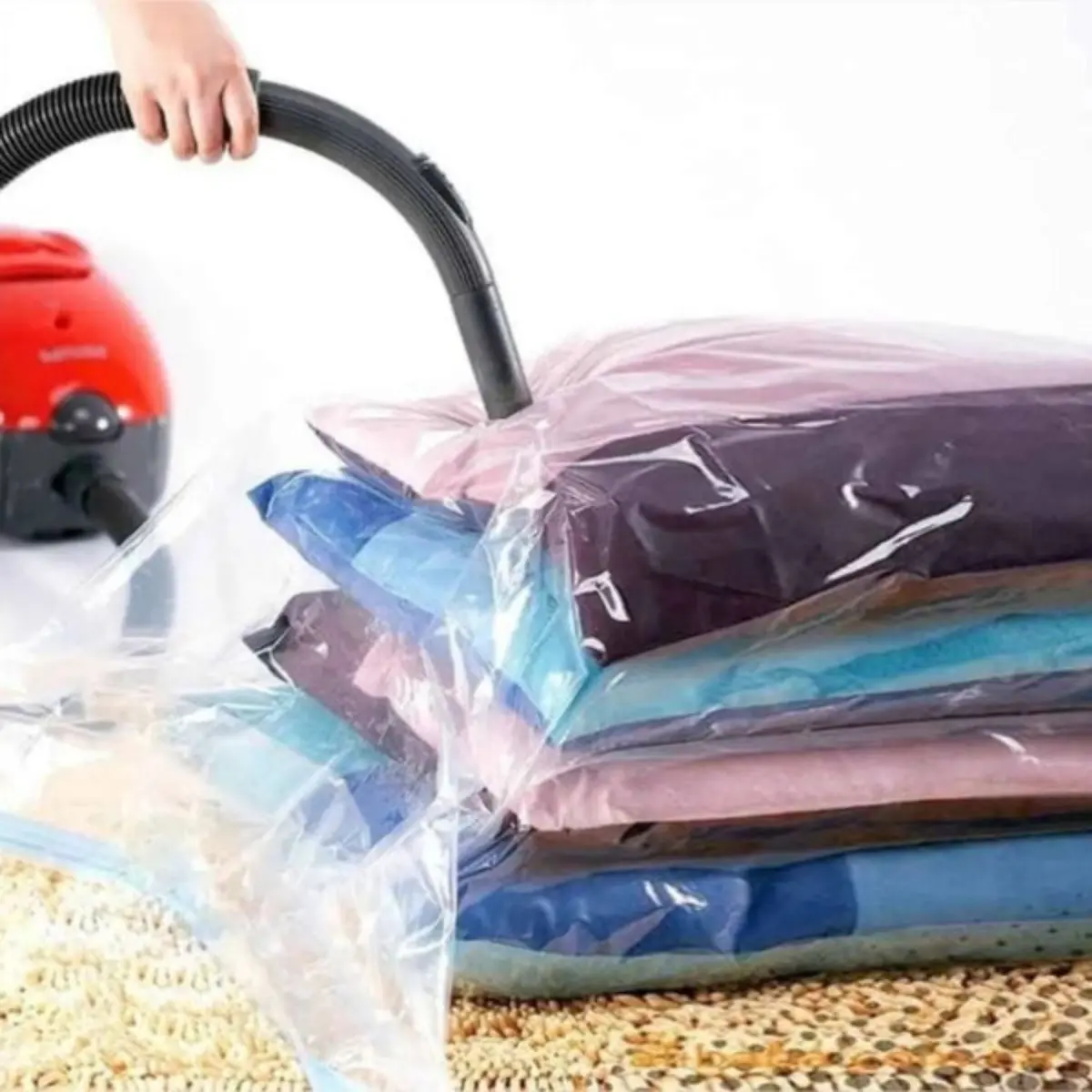 Bolsa De Almacenamiento Al Vacío Para Ropa 70X110 Cm Reutilizable Pa+Pe Con Válvula Y Tapón. Ideal Para Viajes, Closets.Organizador De Ropa Comprimido 1