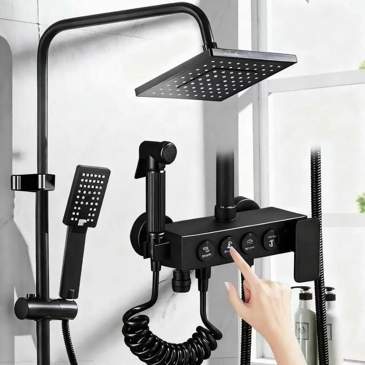 Ducha Regadera Para Baño Tipo Lluvia Con Botonera De 4 Funciones Y Ducha De Mano. Color Negro. 1