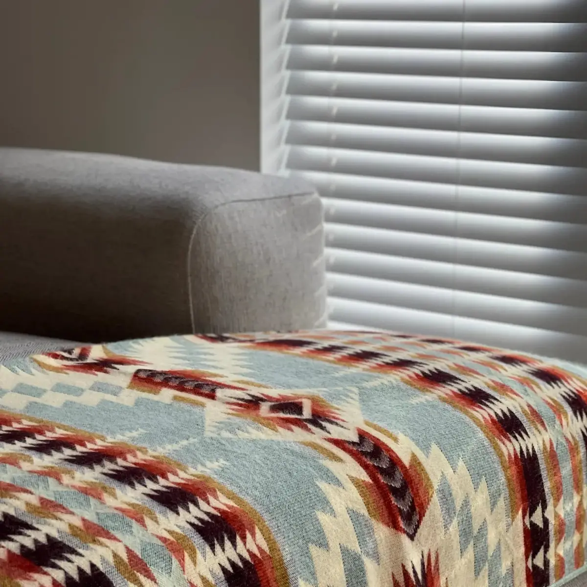 Secoya Throw In Vibrant Mint 1