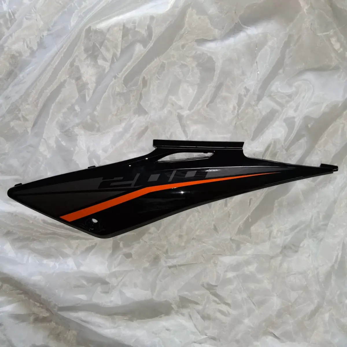 Covertor Trasero Izquierdo Negro (Tx200 New) Left Tail Cover Black B4 1