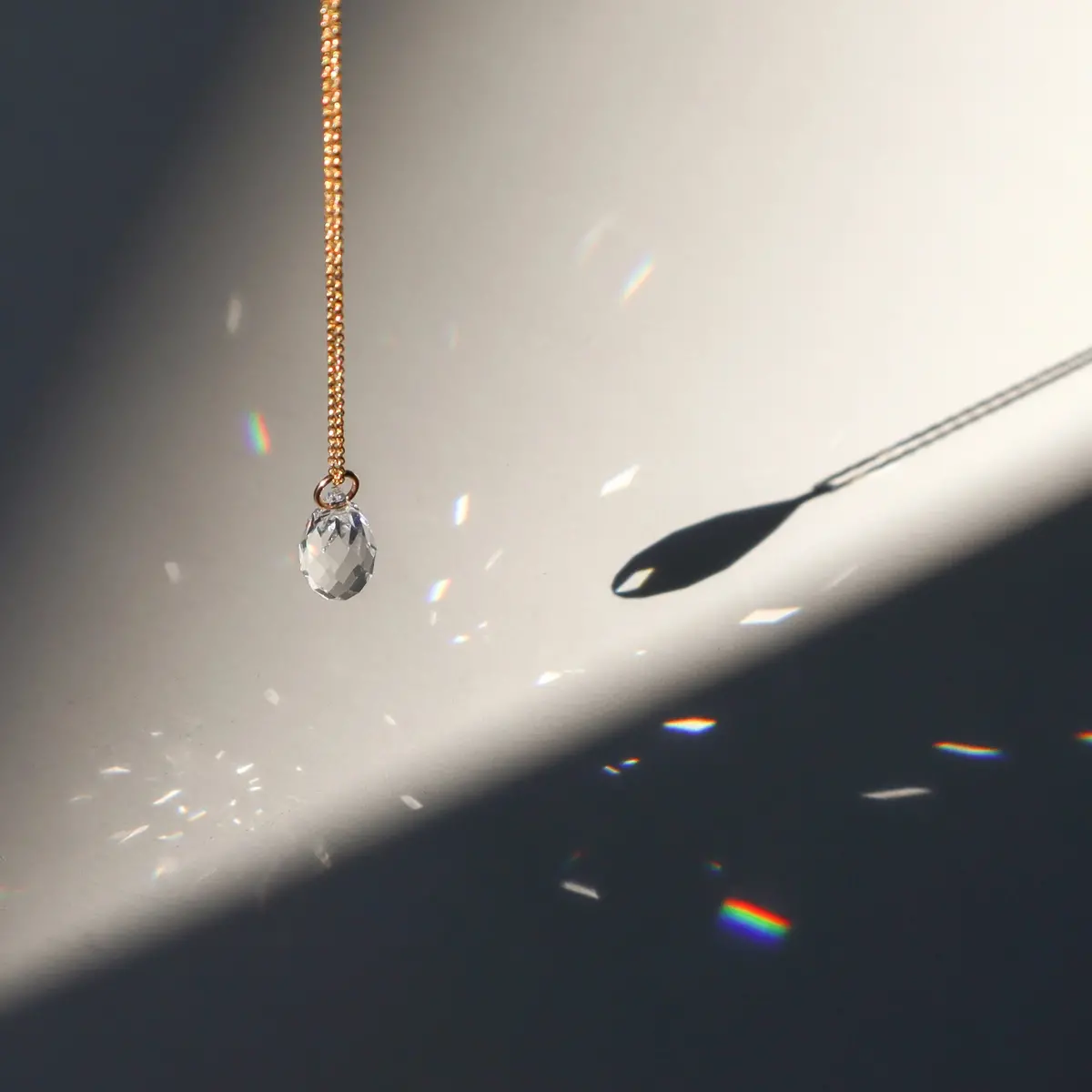 Prisma Crystal Necklace No. 04 1