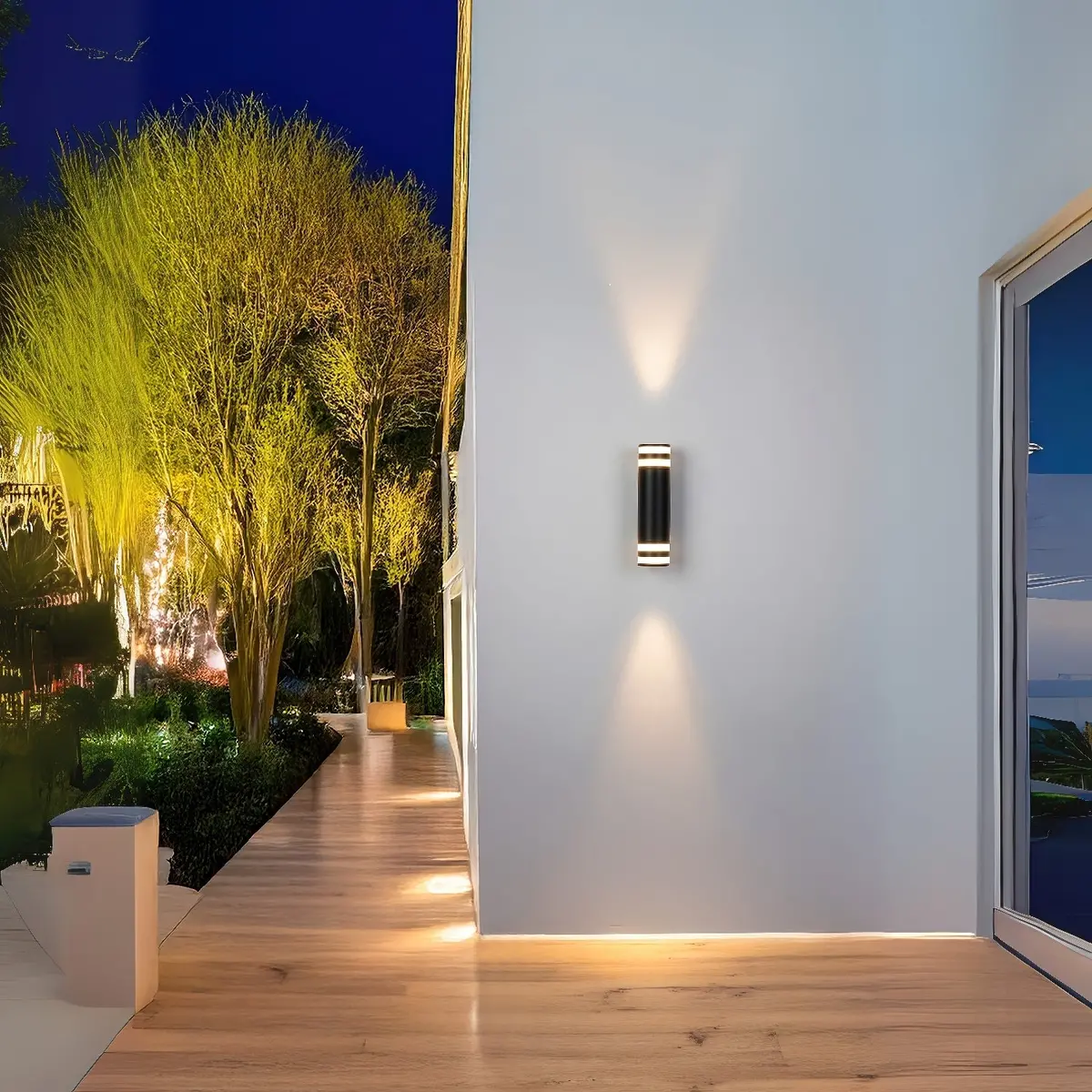 Lámpara De Pared Exterior Led Negra De 10W Con Luz Cálida De 3000K Y 900 Lúmenes. 2