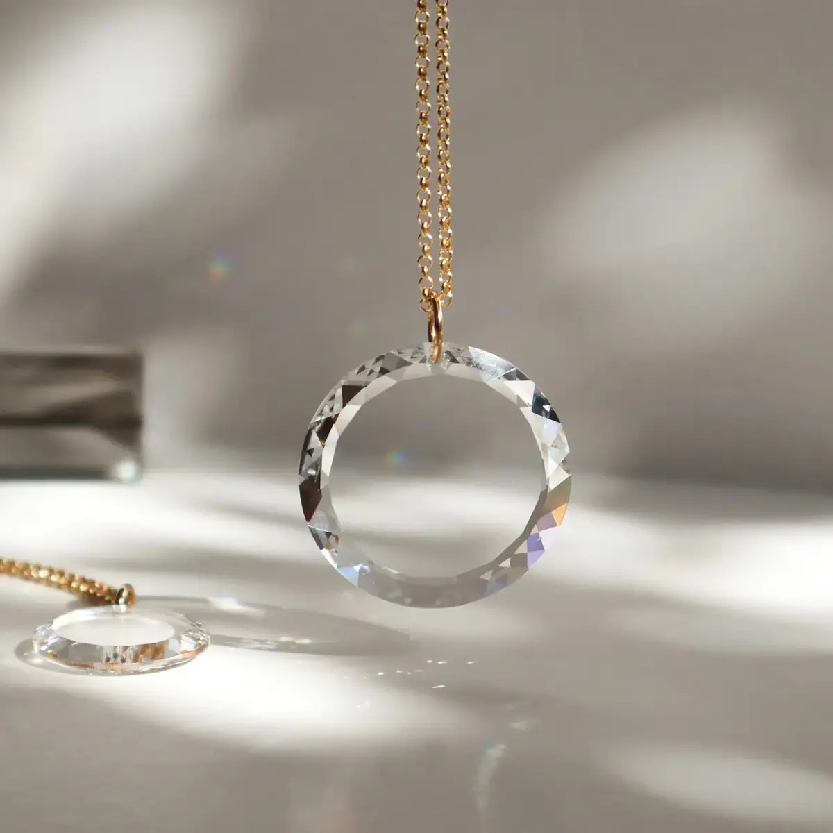 Prisma Crystal Necklace No. 05 1
