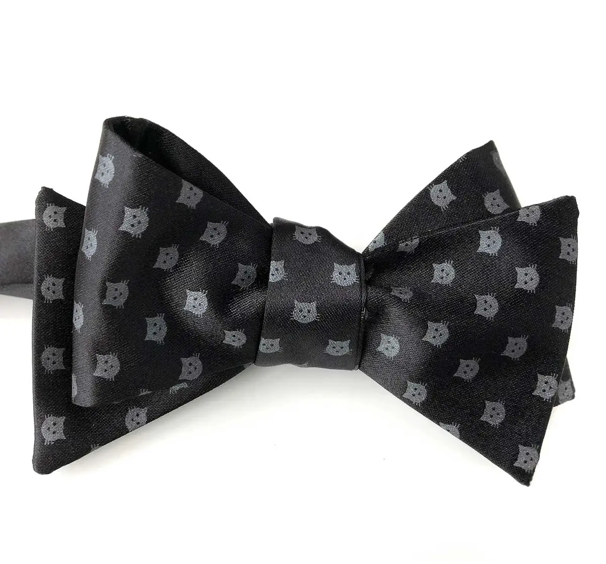 Cat Face Bow Tie, Repeating Cat Dot Print 3