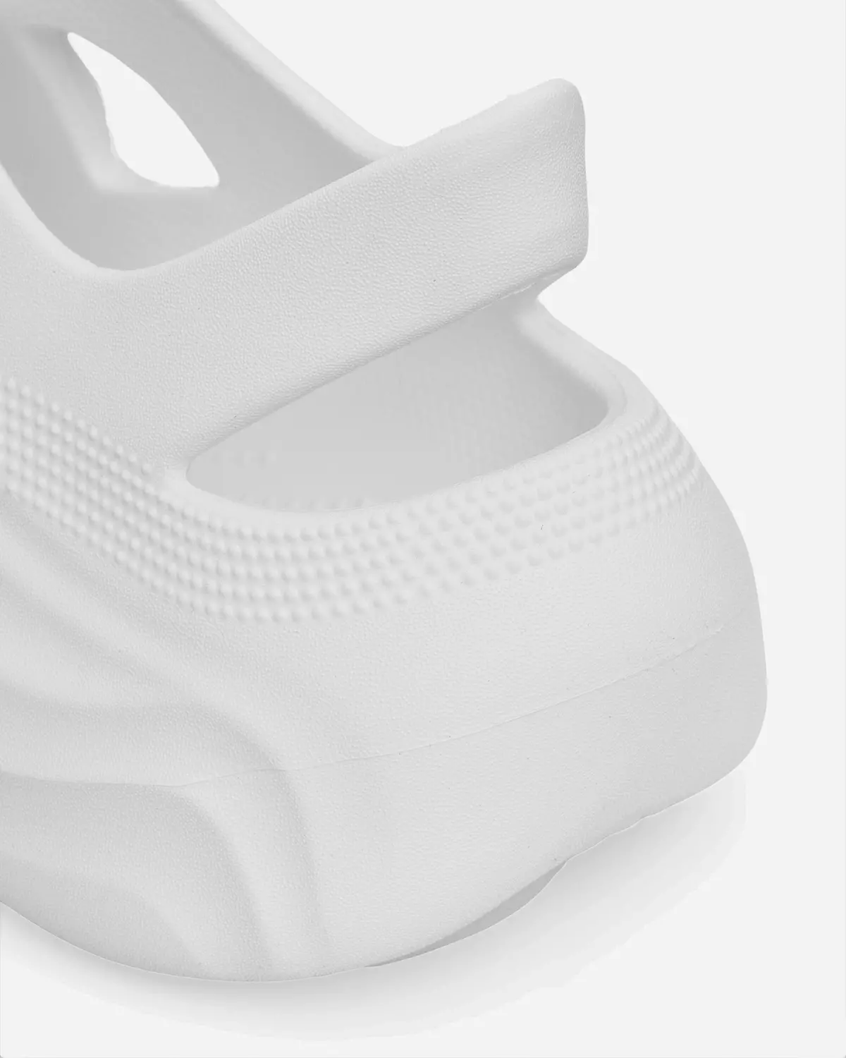 Dingyun Zhang Diffuser Clogs White 7