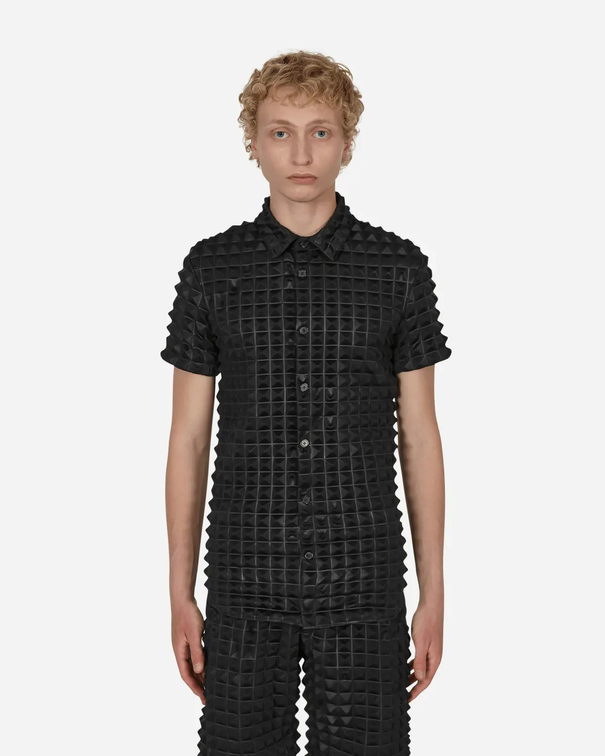2.5 Pyramid Embossed Shirt Black 1