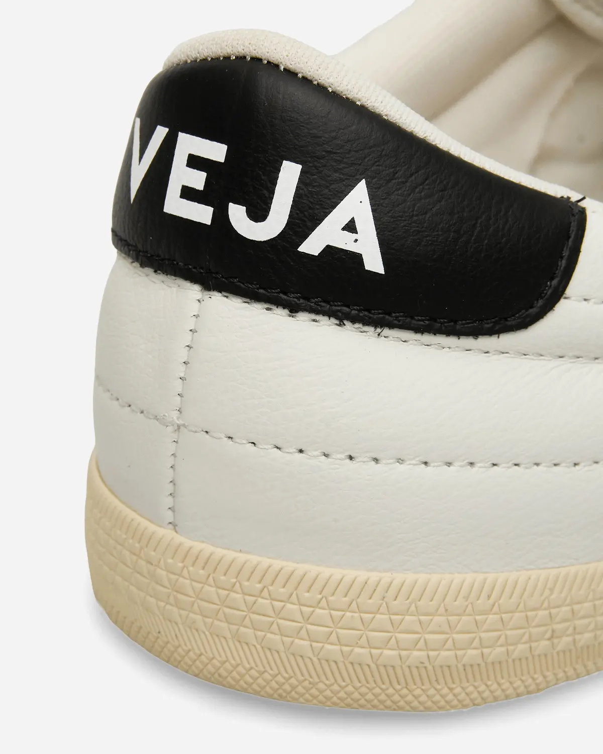 Veja Panenka Leather Sneakers White 7