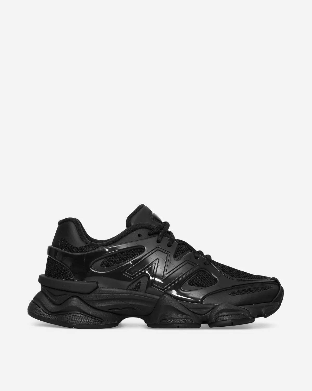 9060 Sneakers Triple Black 1