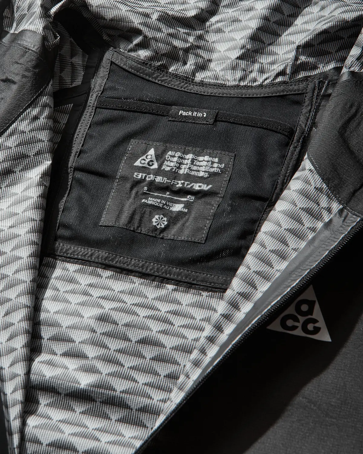 Men's Acg 'Trailwind' Storm-Fit Adv Jacket Anthracite 3