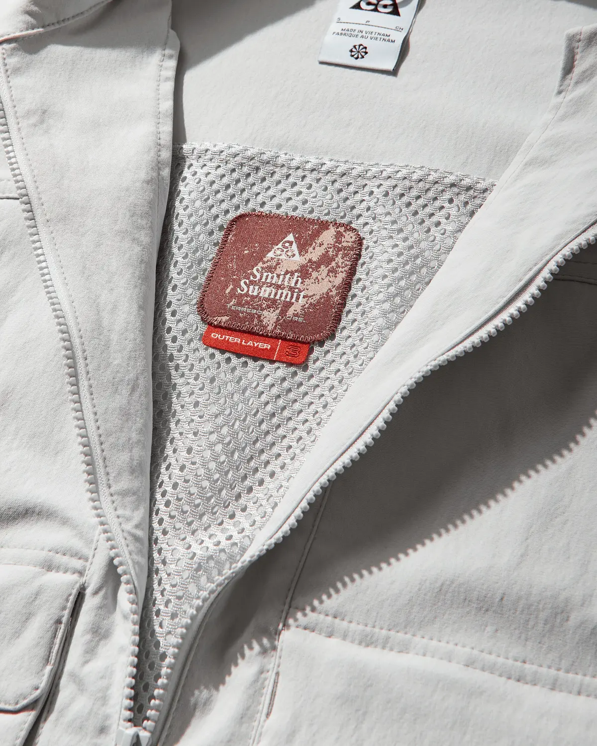 Women's Acg 'Smith Summit'uv-Resistant Jacket Photon Dust / Grey Fog 3