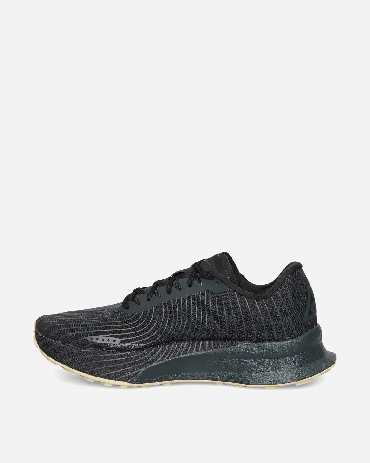 Acg Ultrafly Trail Sneakers Black / Dark Smoke Grey 3