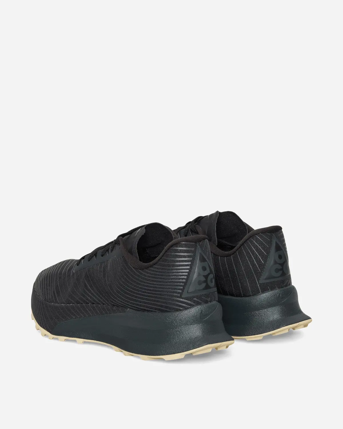 Acg Ultrafly Trail Sneakers Black / Dark Smoke Grey 4