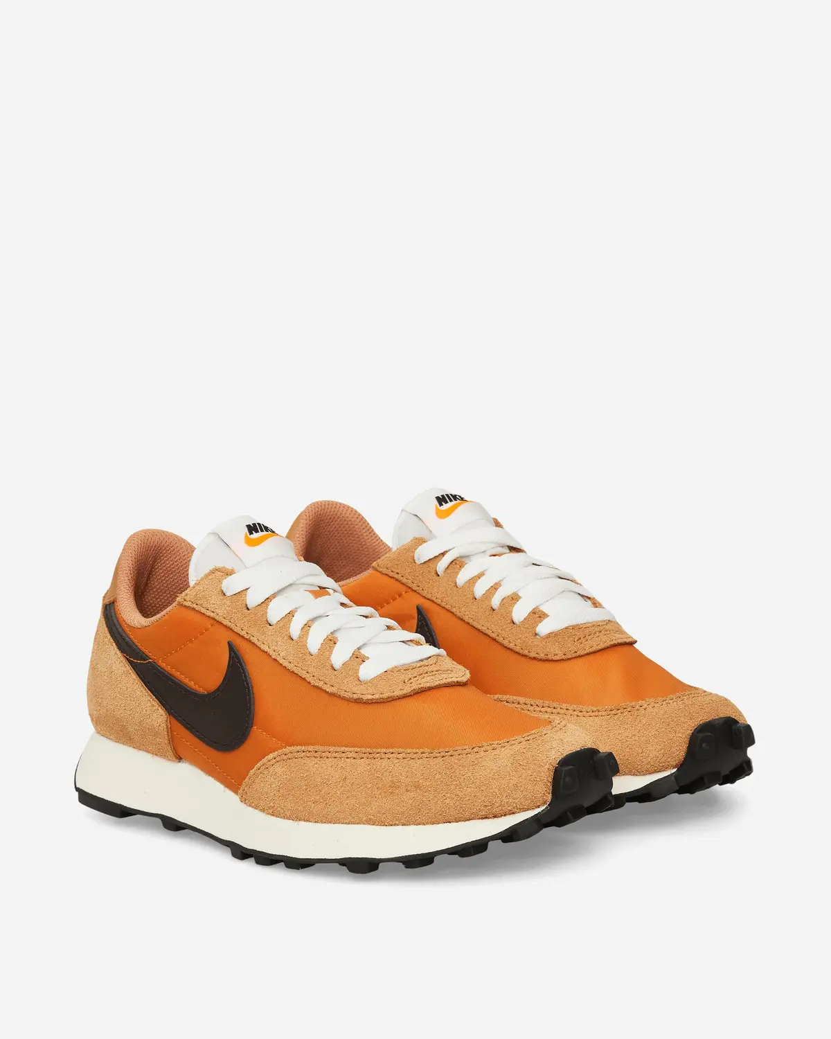 Daybreak Sneakers Flax / Velvet Brown 2