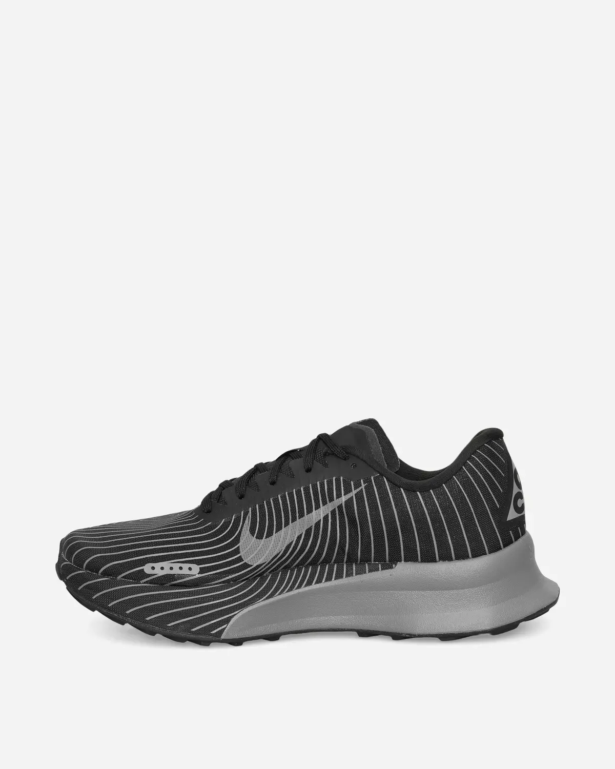 Acg Ultrafly Trail Sneakers Black / Photon Dust 3