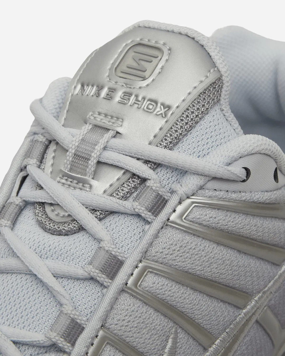 Women's Shox Tl Sneakers Pure Platinum / Metallic Silver 6
