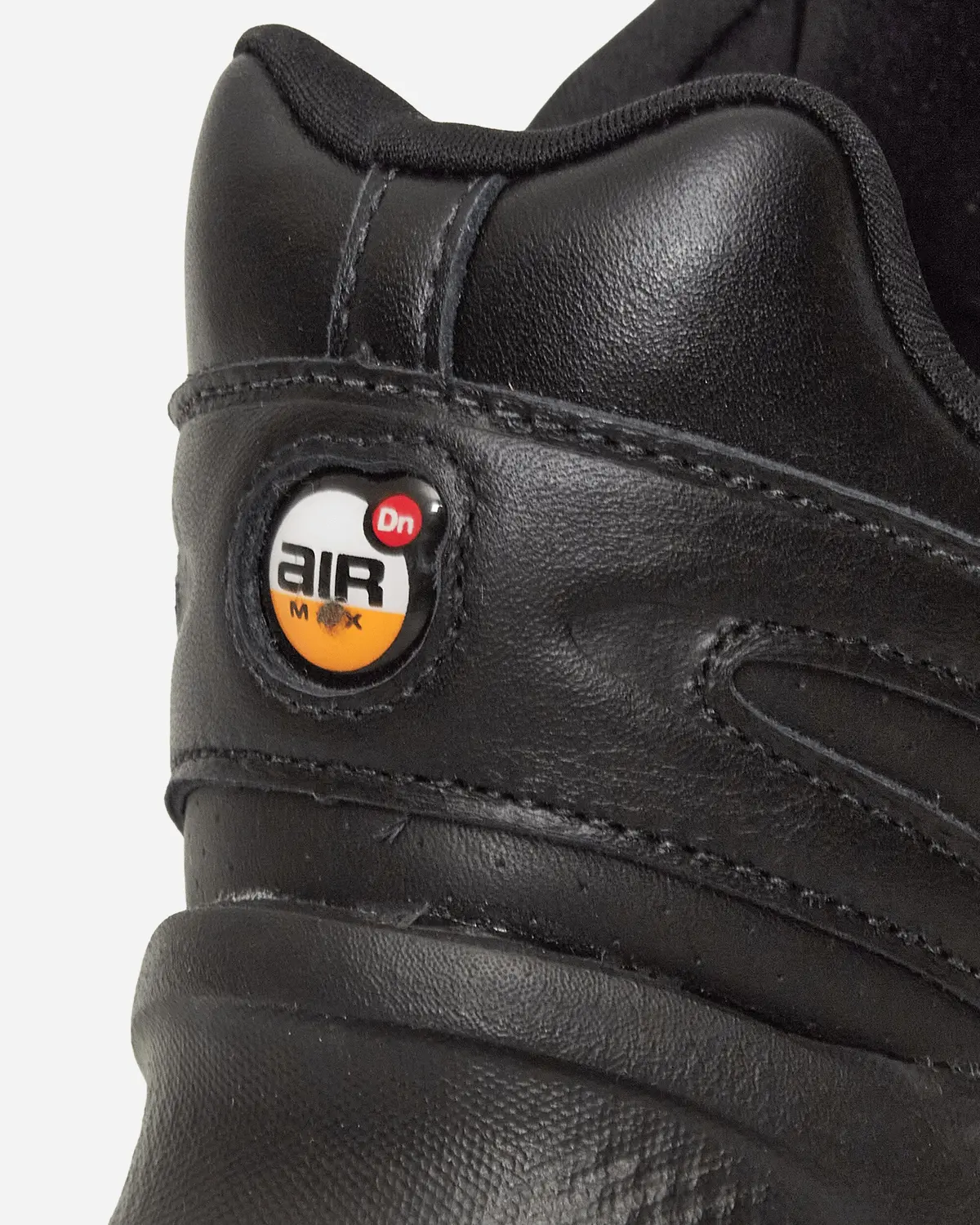Air Max Dn8 Leather Sneakers Black 6
