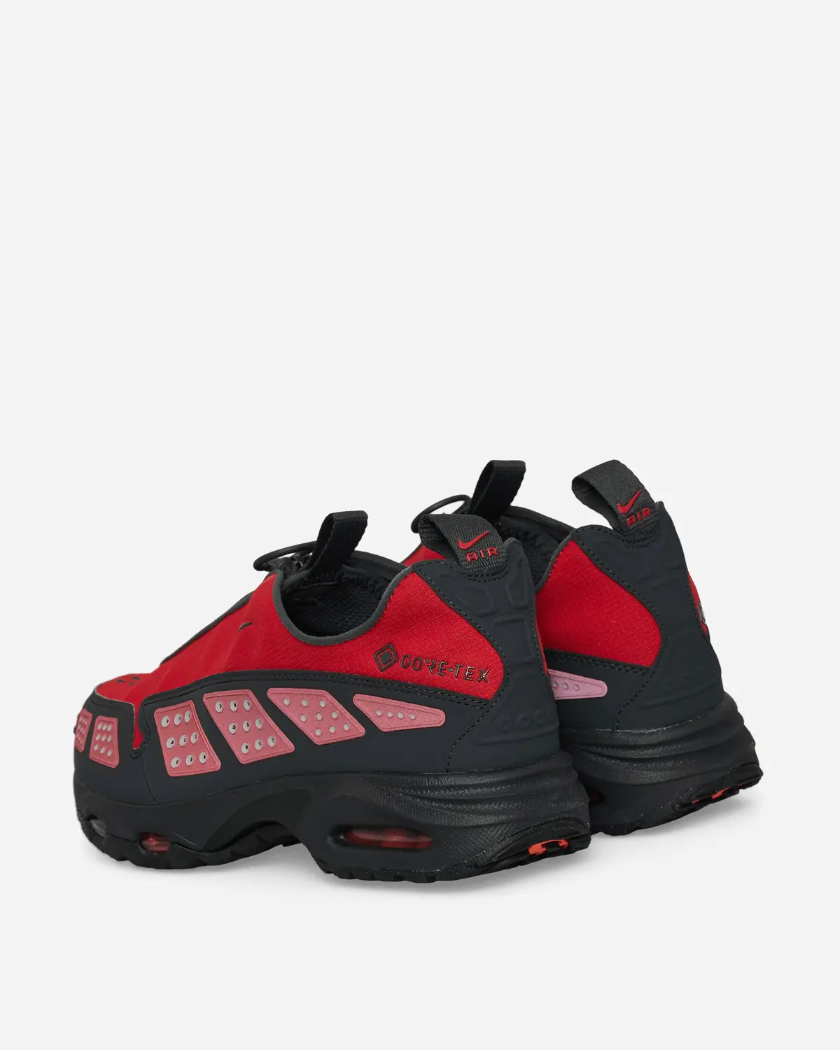 Women's Air Max Sndr Gore-Tex Sneakers Fire Red / Dark Smoke Grey 5