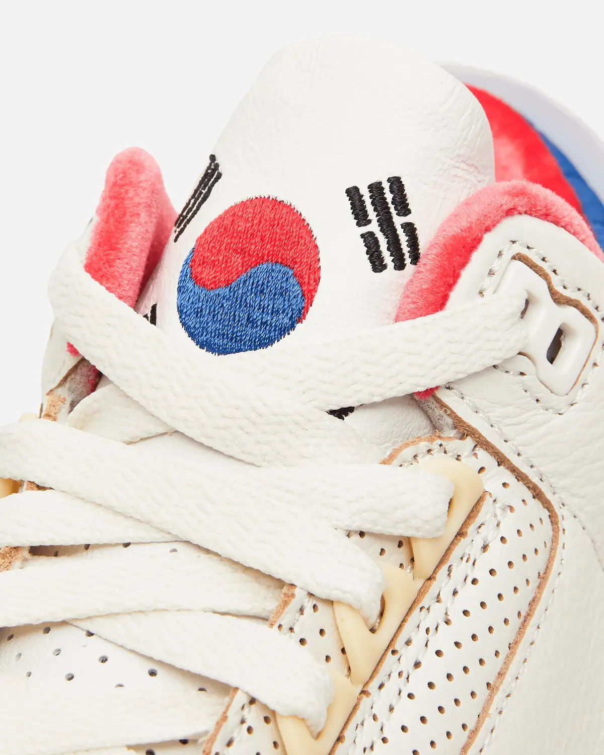 Air Jordan 3 Retro Og Sneakers Seoul 6