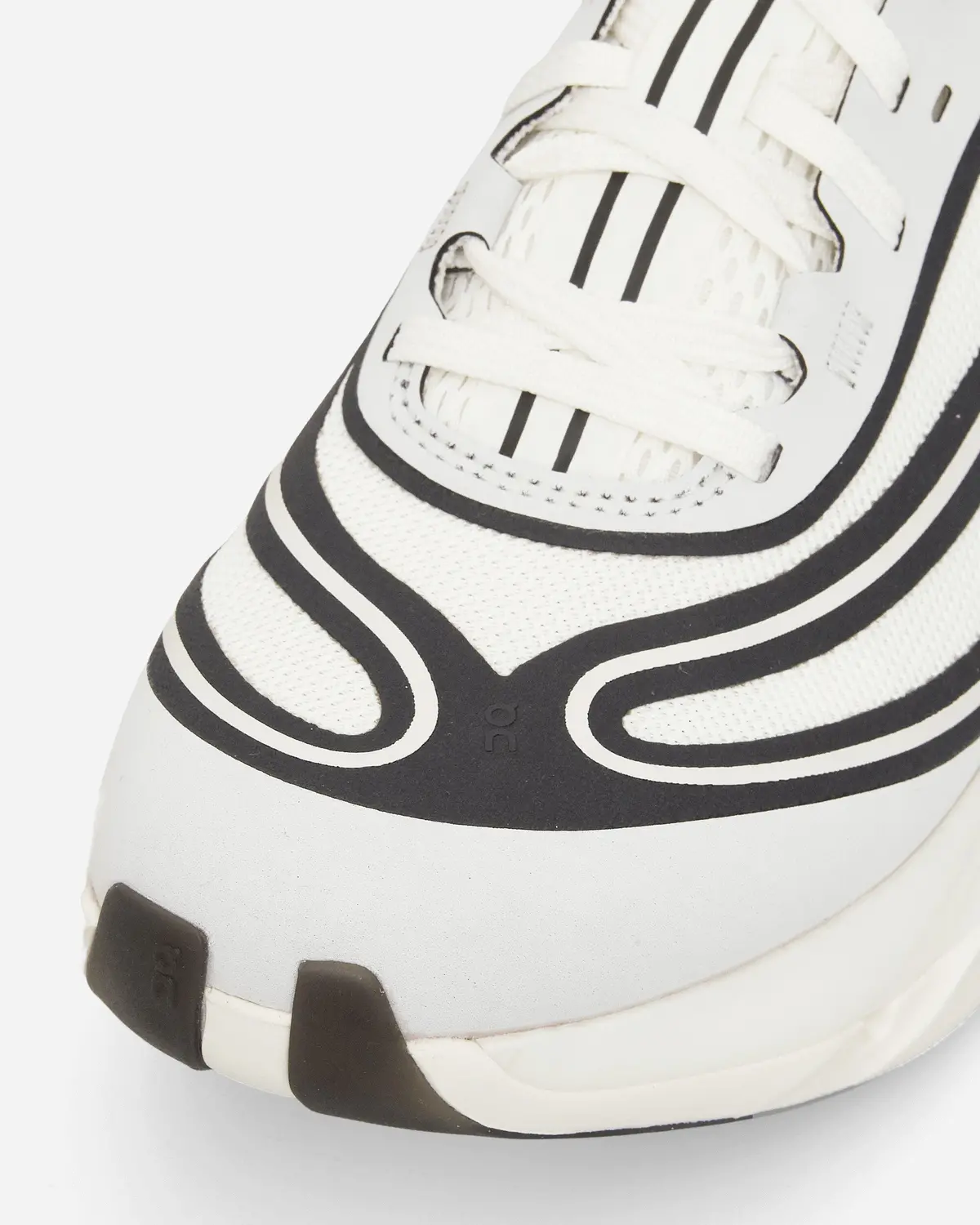 Cloudflow 5 Ad Sneakers Ivory / Black 6