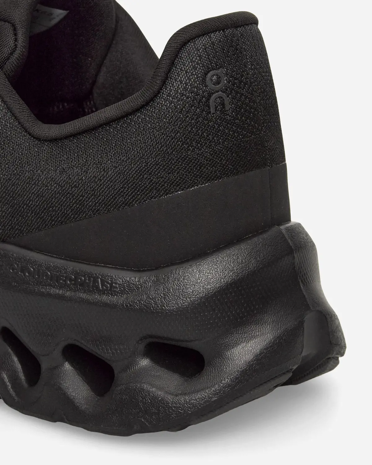 Cloudtilt Sneakers Eclipse / Black 6