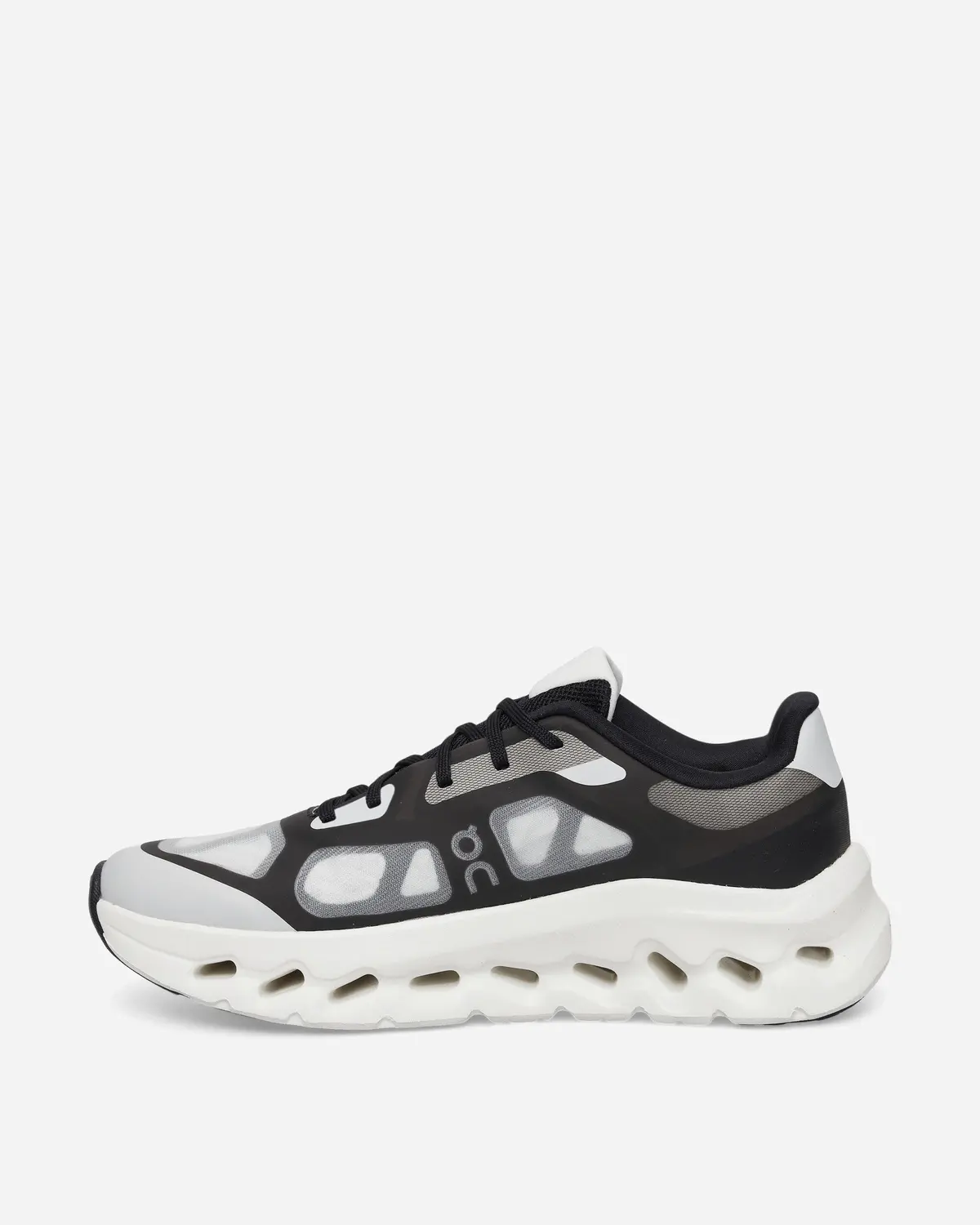 Cloudtilt Remix Sneakers Black / Ivory 3