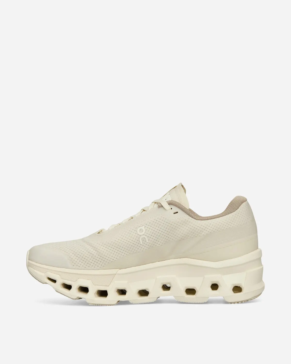 Invincible Cloudmonster 2 Sneakers Ivory / White 3