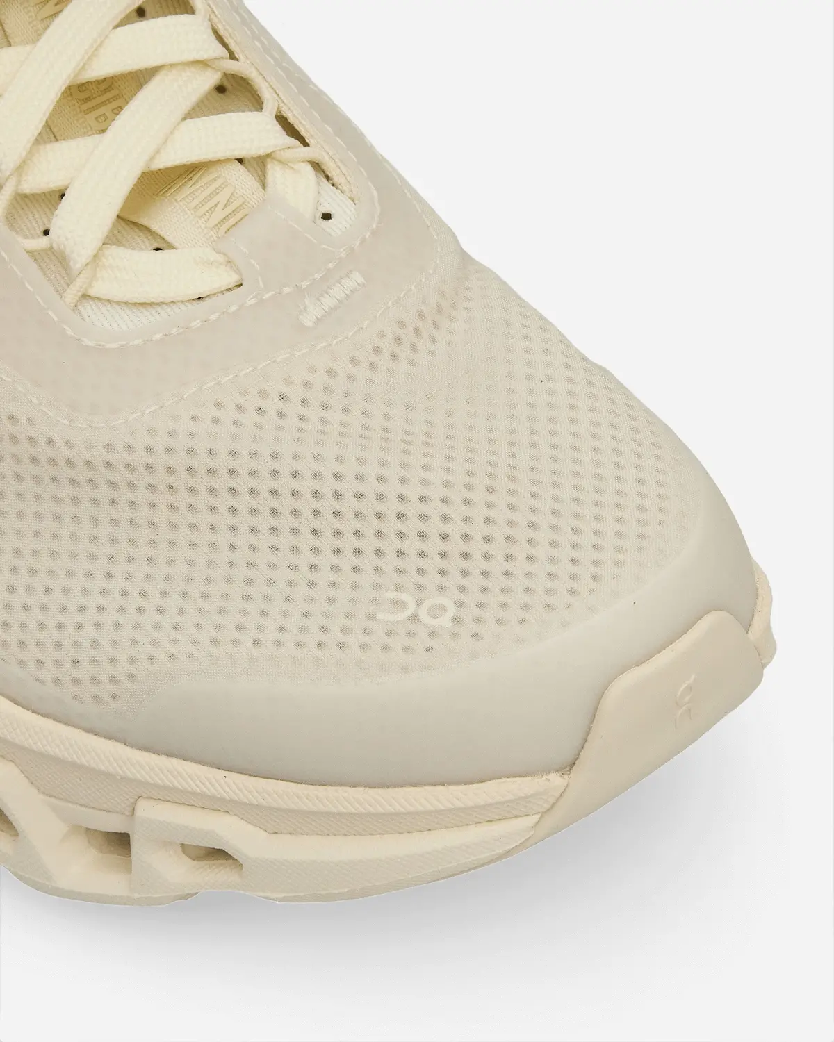 Invincible Cloudmonster 2 Sneakers Ivory / White 6