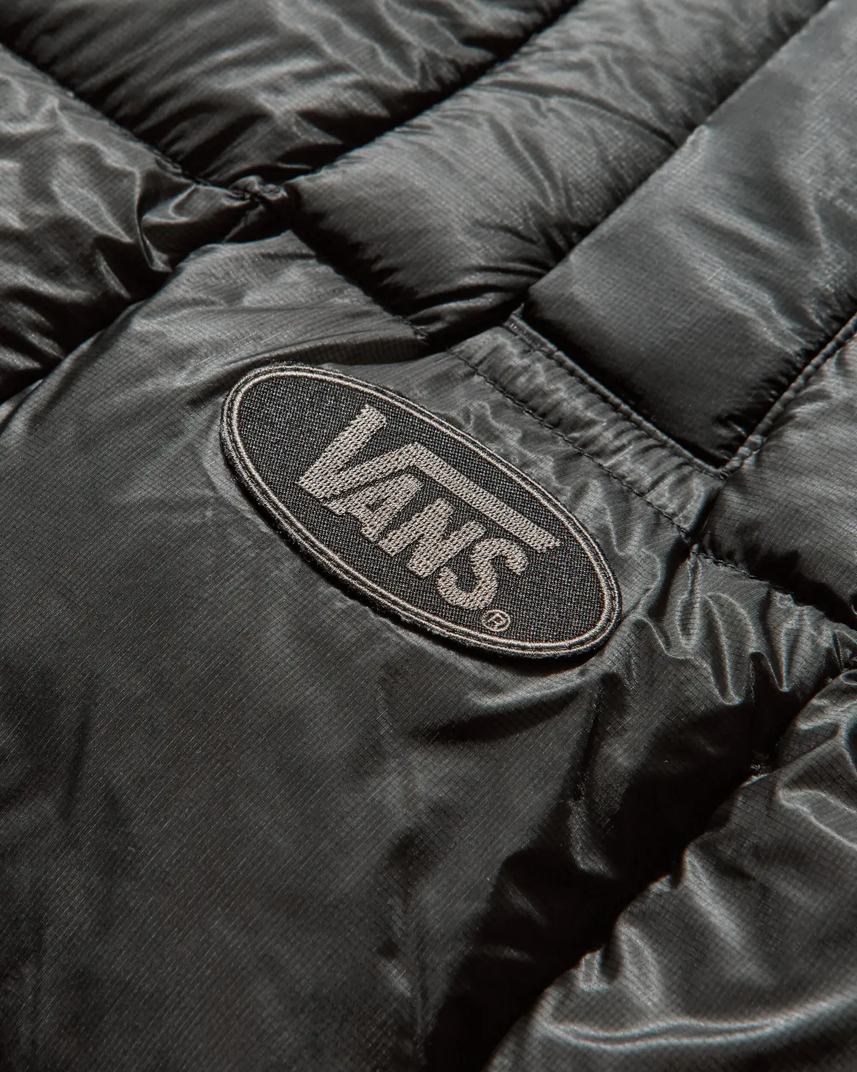 Act Of Disagreement Puffer Anorak Unexplored 3