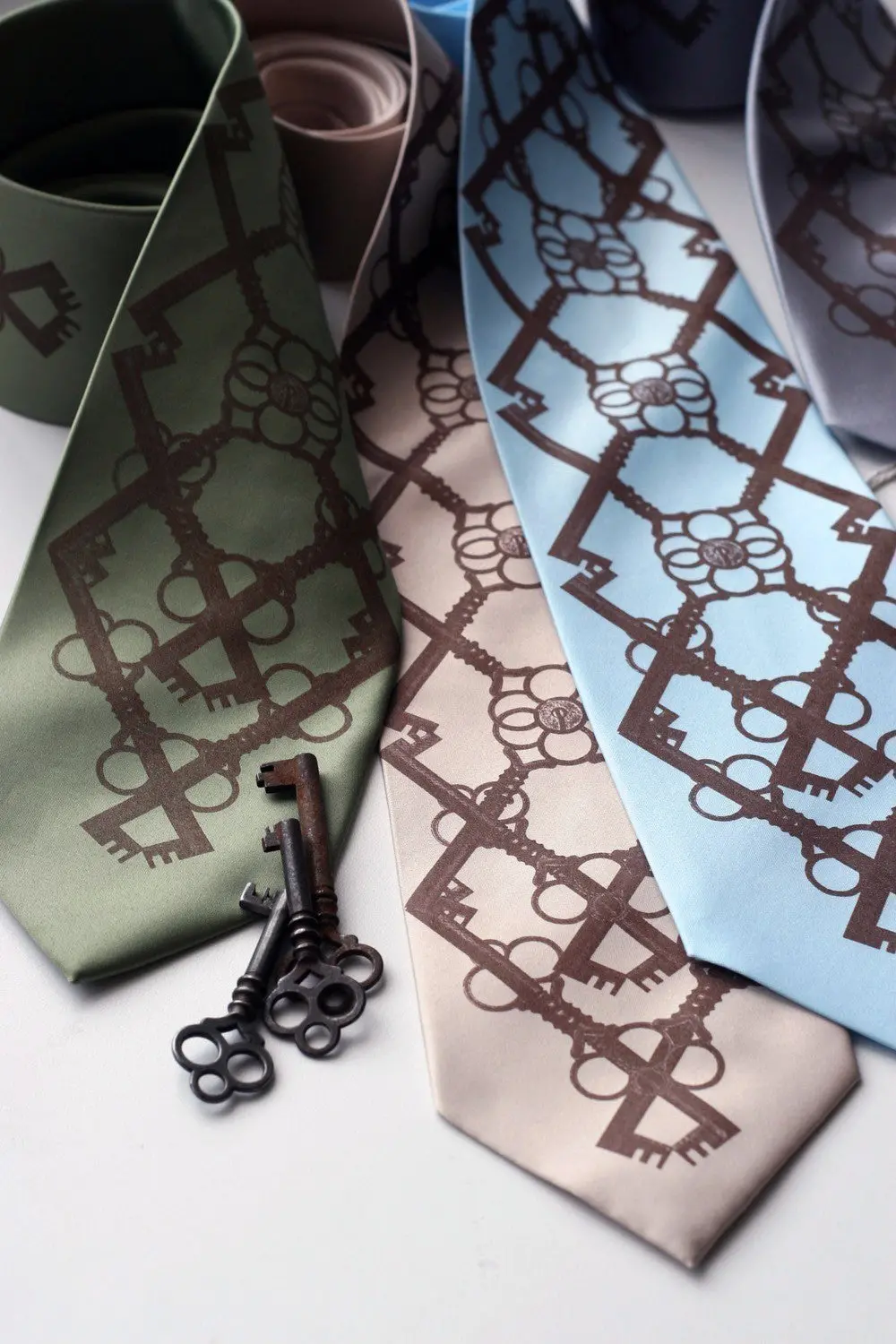 Skeleton Keys Silk Tie, Argyle Print Necktie 1