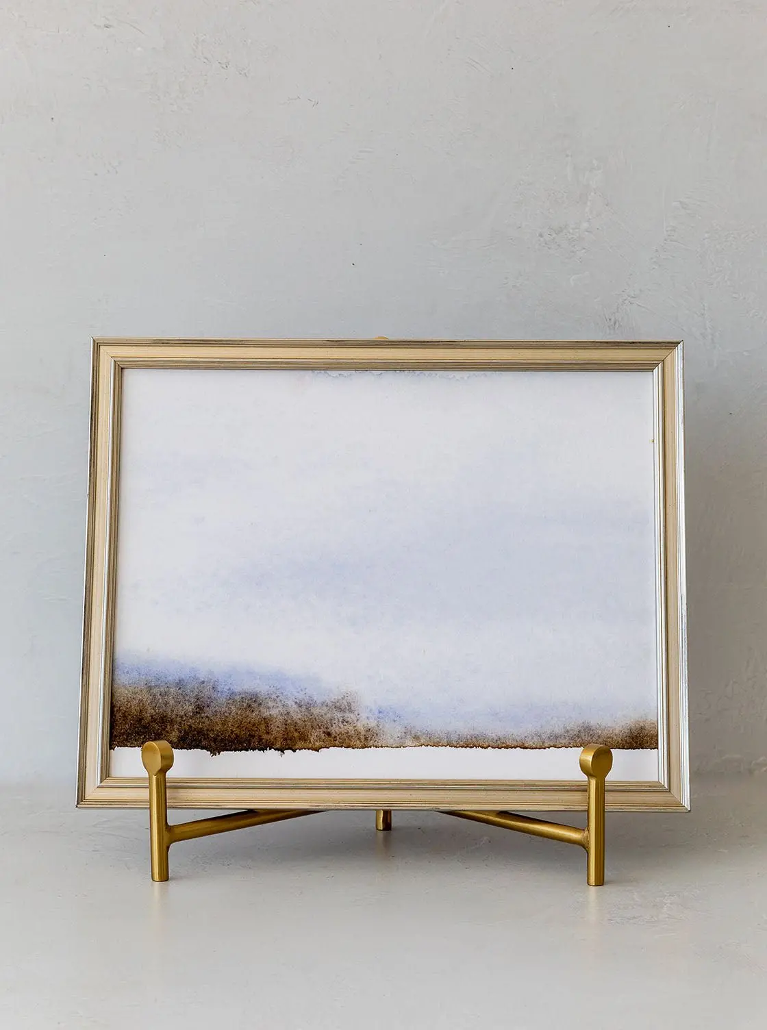 Art Display Stand 2