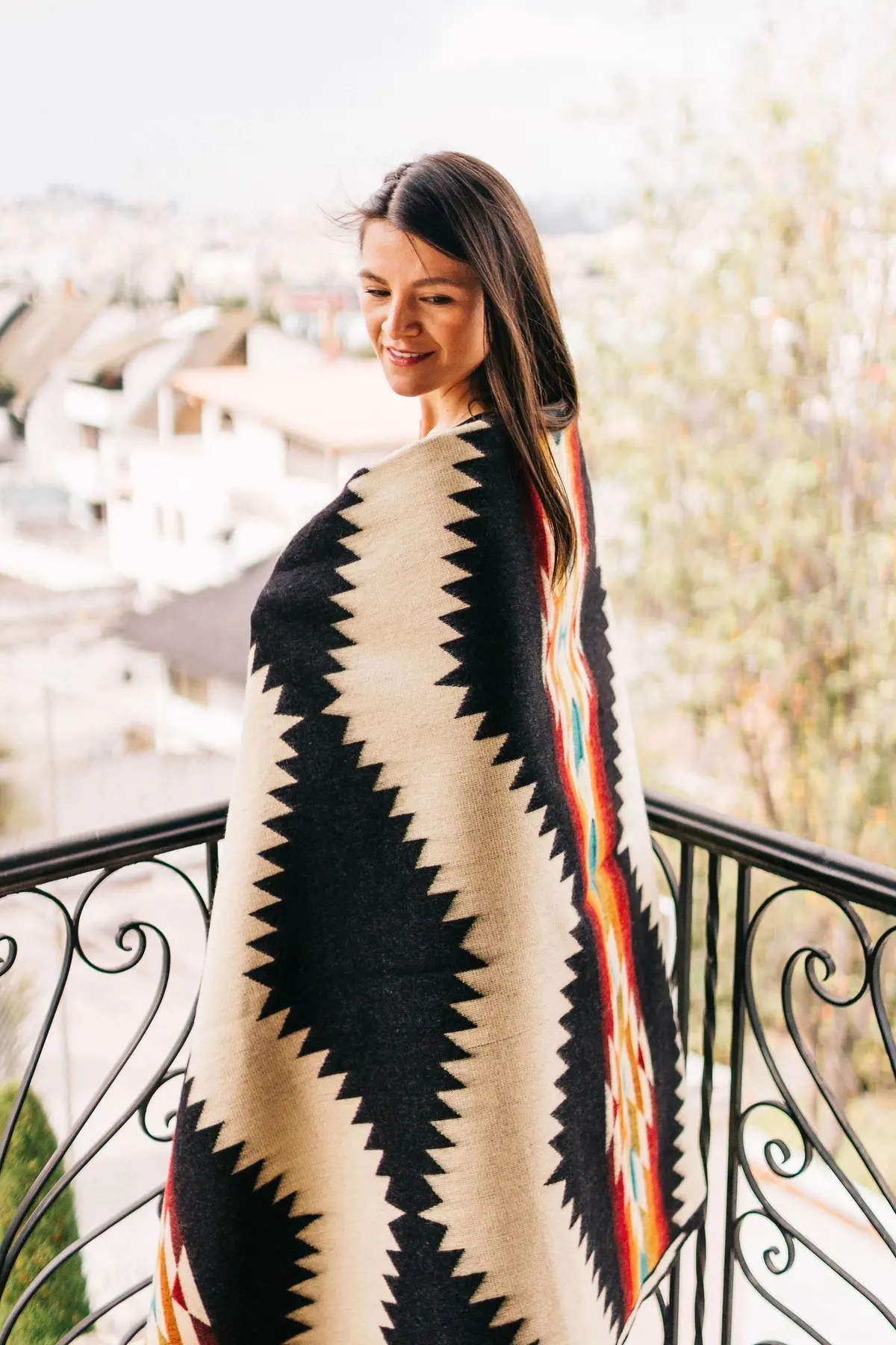 Tsachila Blanket In Colorful Black 1