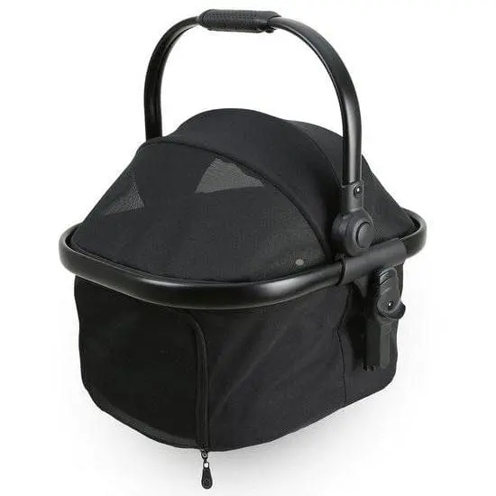 Egg® Basket & Pet Basket 1