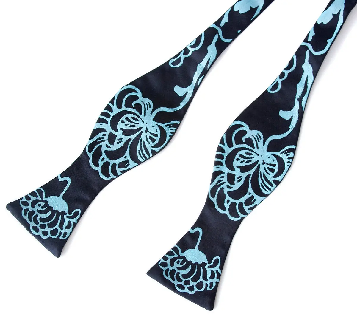 Chrysanthemum Bow Tie 1