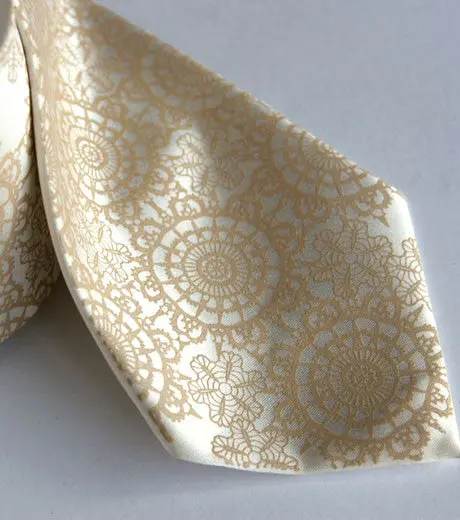 Cottage Lace Necktie. Doily Print Tie 1