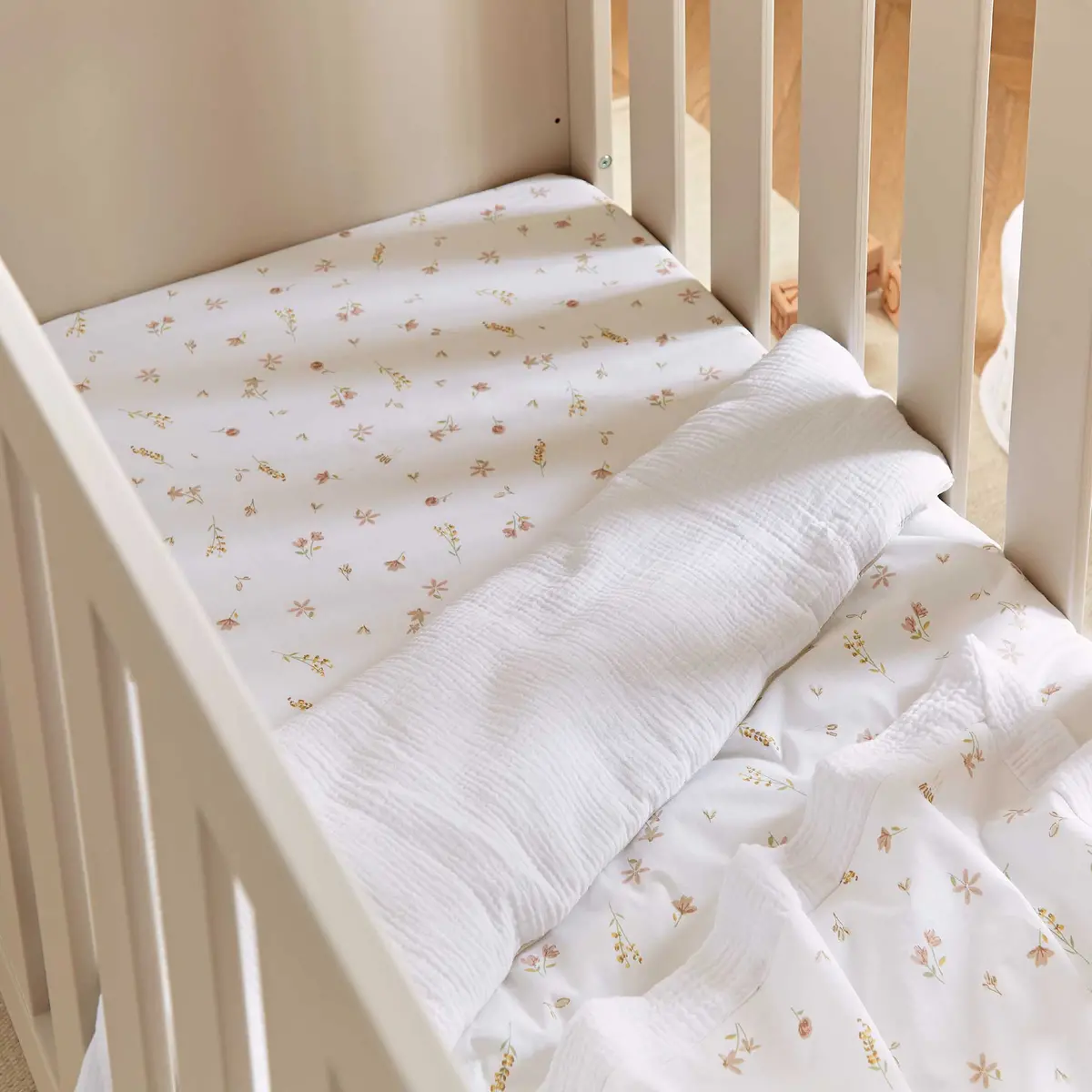 Cuddleco 4Pc Cot Bed Bedding Set - Cashmere Meadow 1