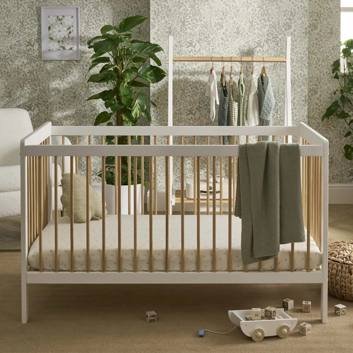 Cuddleco Nola 2 Piece Room Set - White & Natural 1