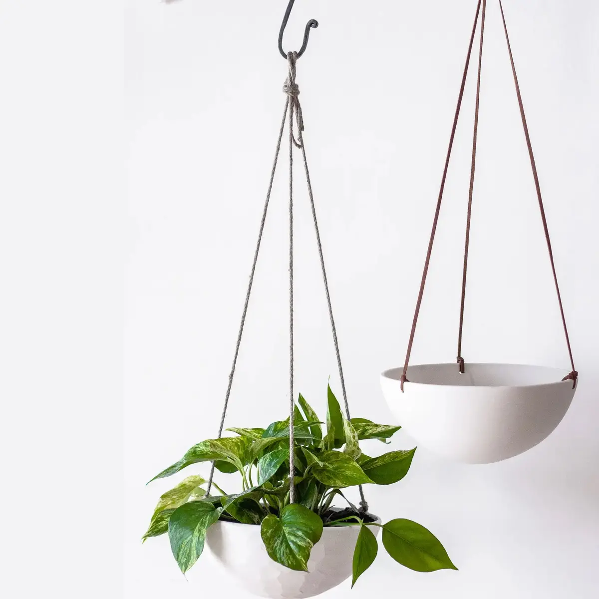 Large Smooth Hanging Planter - White 1