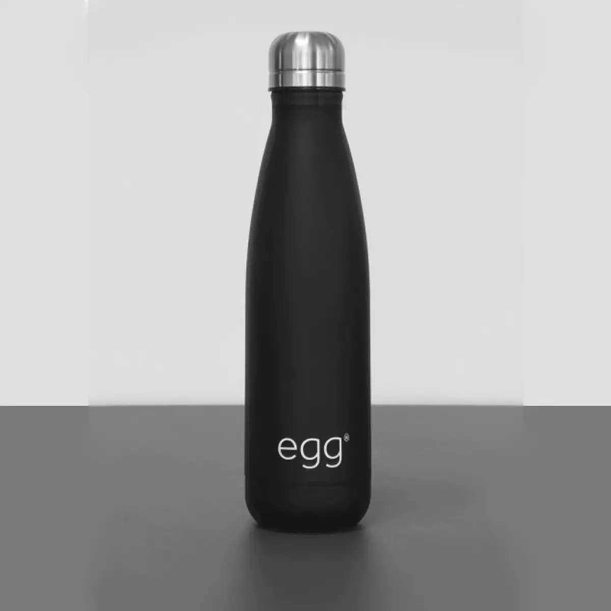Egg2 Water Bottle - Matte Black 1