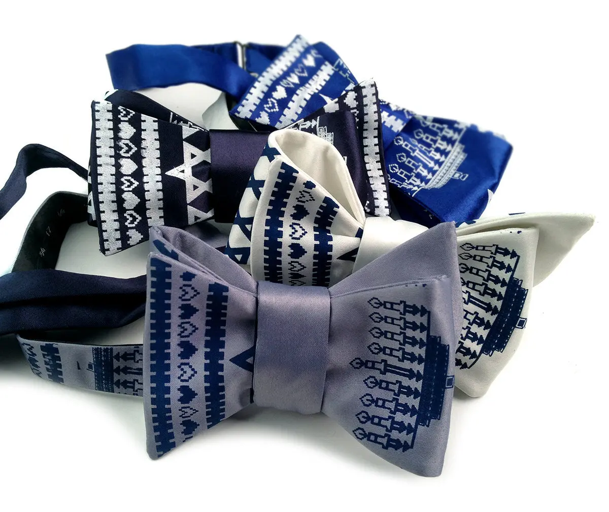 Hanukkah Sweater Bow Tie 1