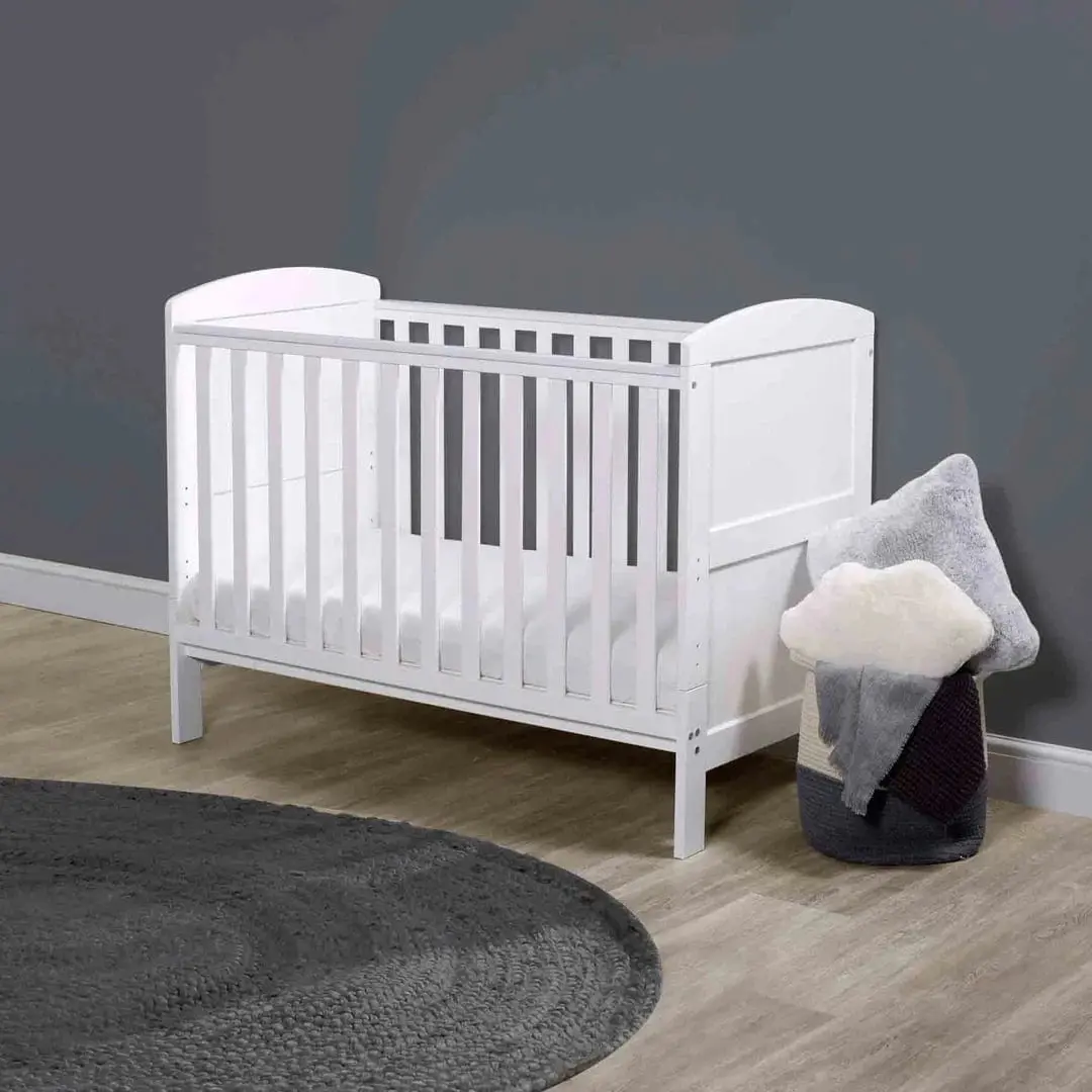 Ickle Bubba Coleby Mini Cot Bed White 1