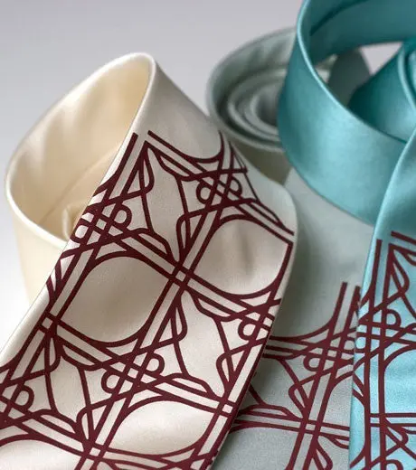 Intersection Knot Silk Necktie 1