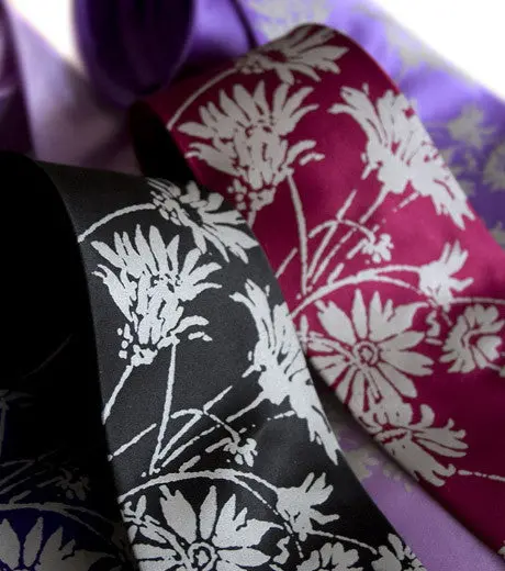 Daisy Print Silk Necktie 2