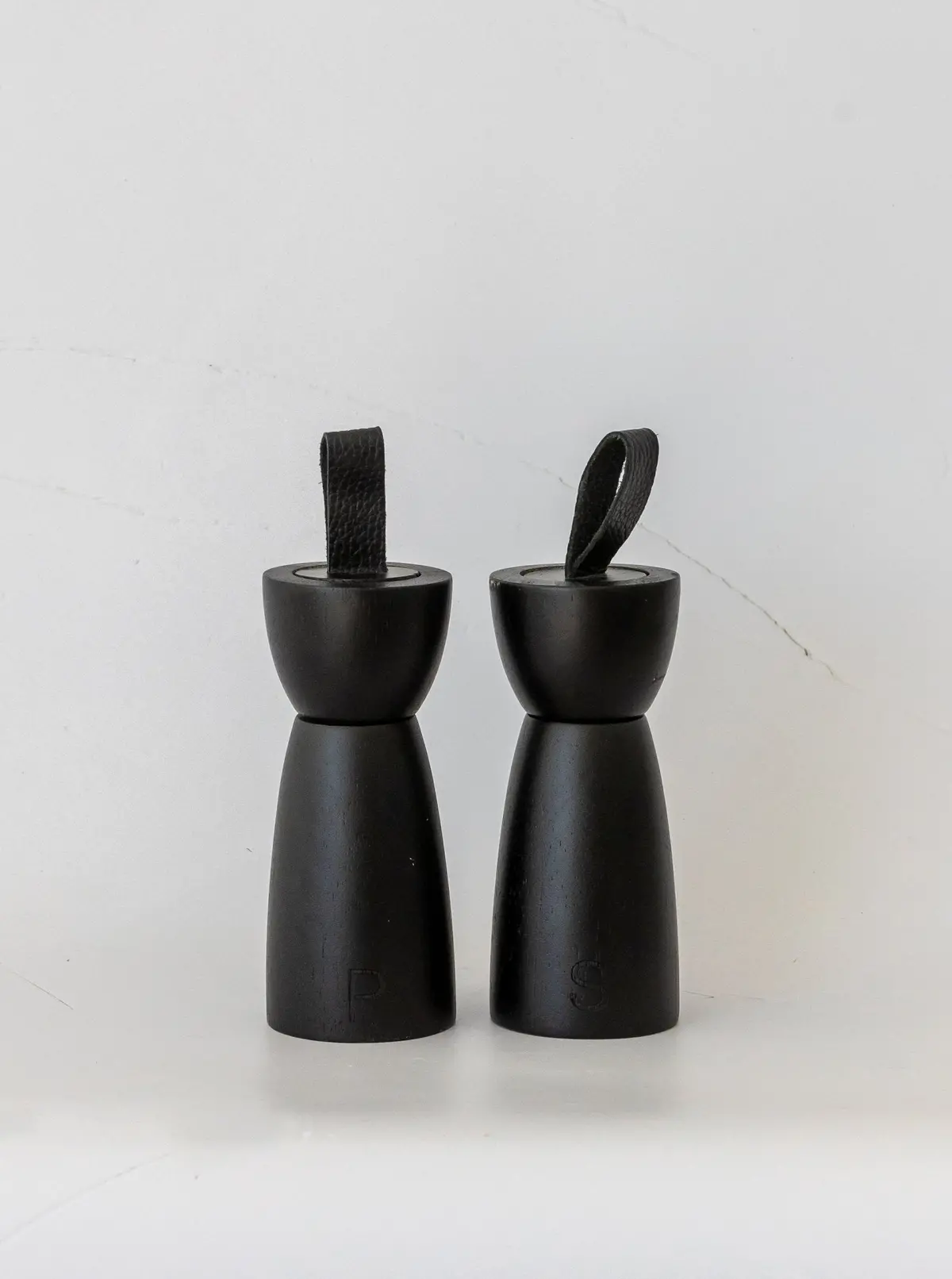 Leather Handled Salt & Pepper Mill Set 1