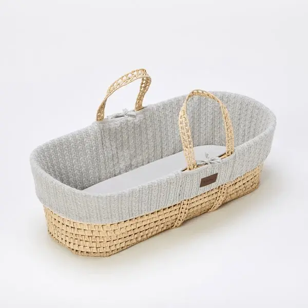 The Little Green Sheep Knitted Moses Basket And Rocking Stand Bundle - Dove 2