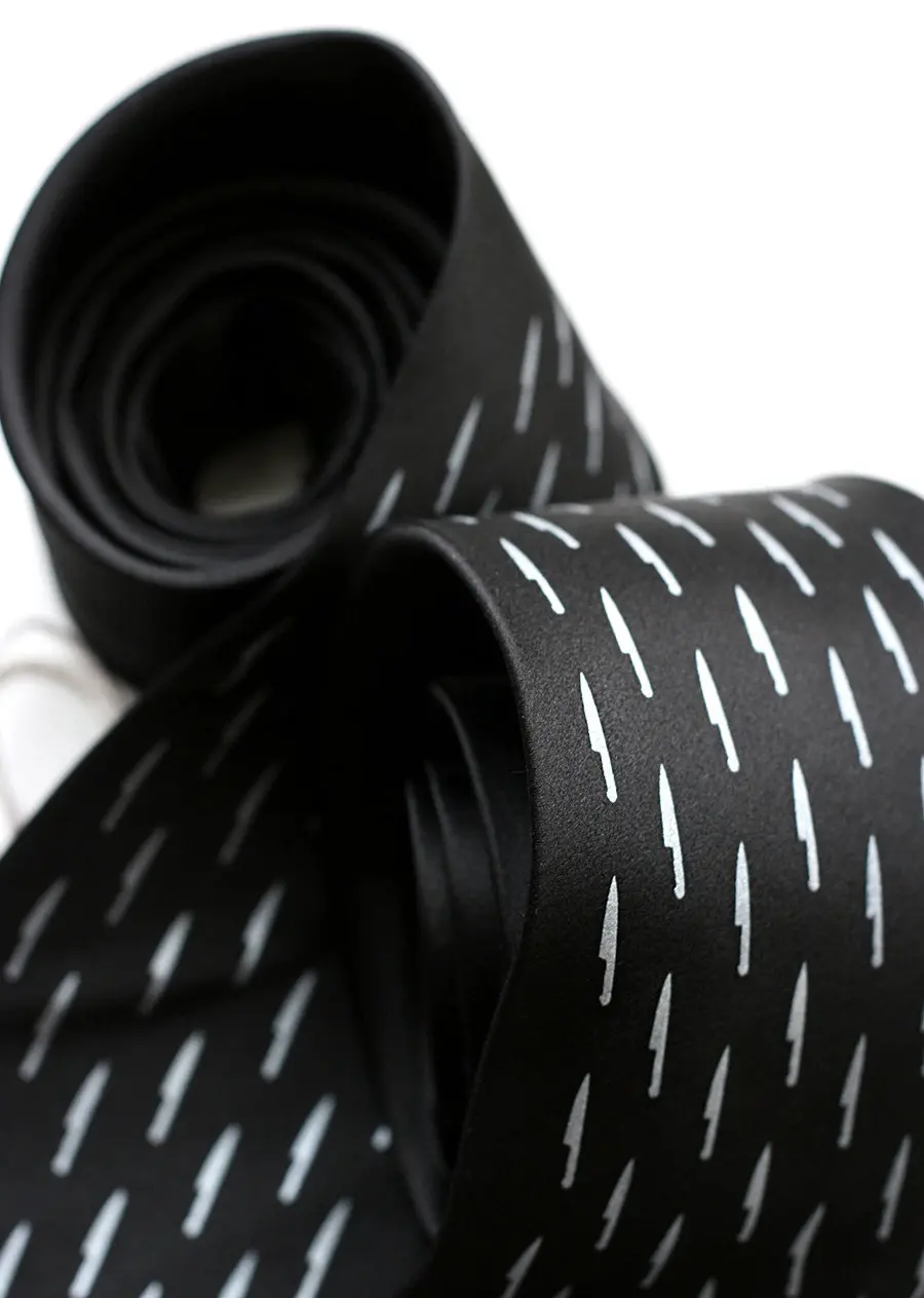 Kitchen Knife Necktie, Sharp Dressed Tie 1