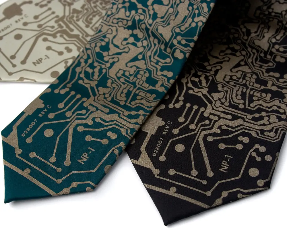 Circuit Board Print Necktie: Short Circuit Tie 1