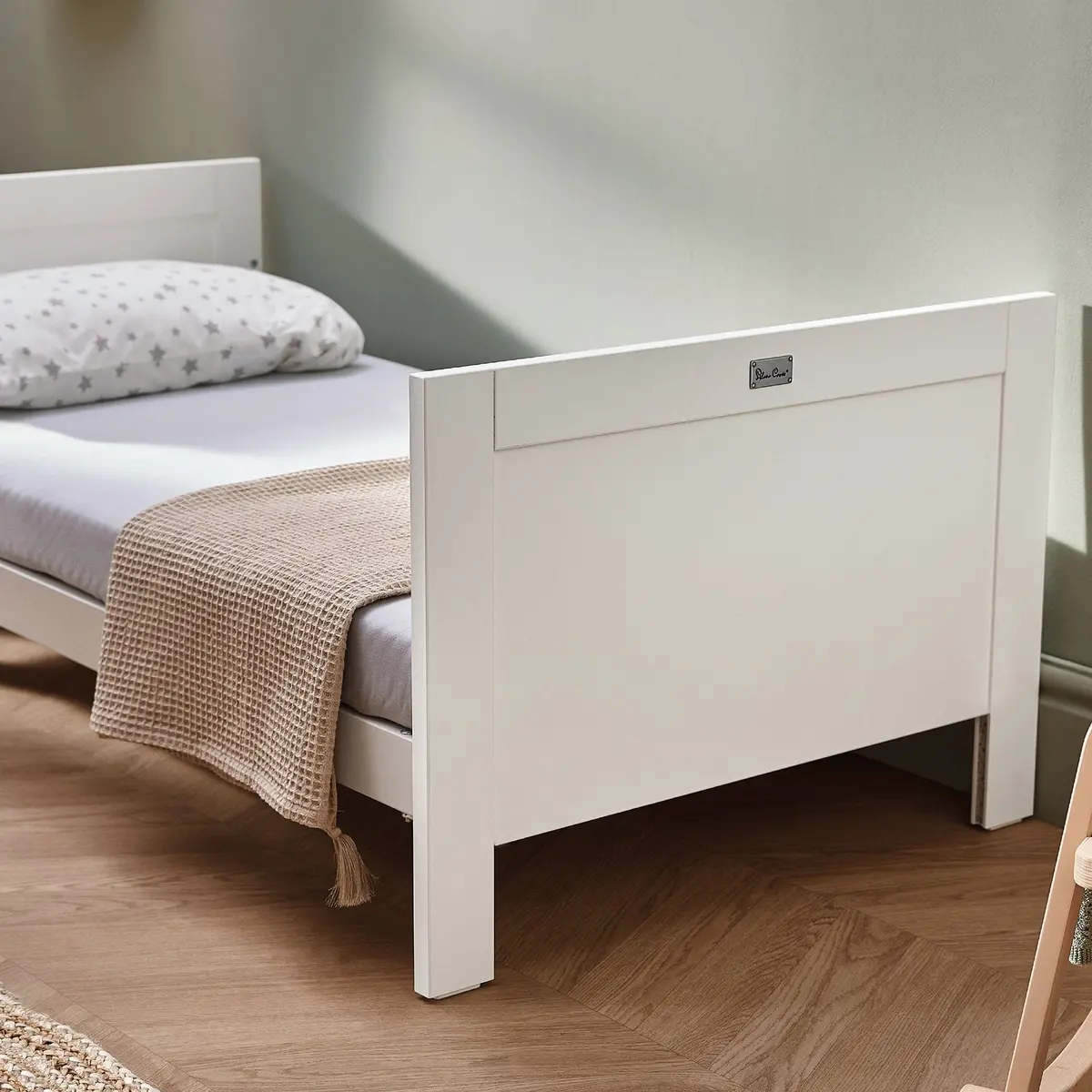 Silver Cross Bromley 2 Piece Dresser Room Set - White 4
