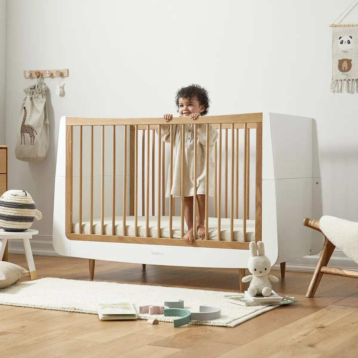 Snüzkot Skandi Cot Bed - Oak 1