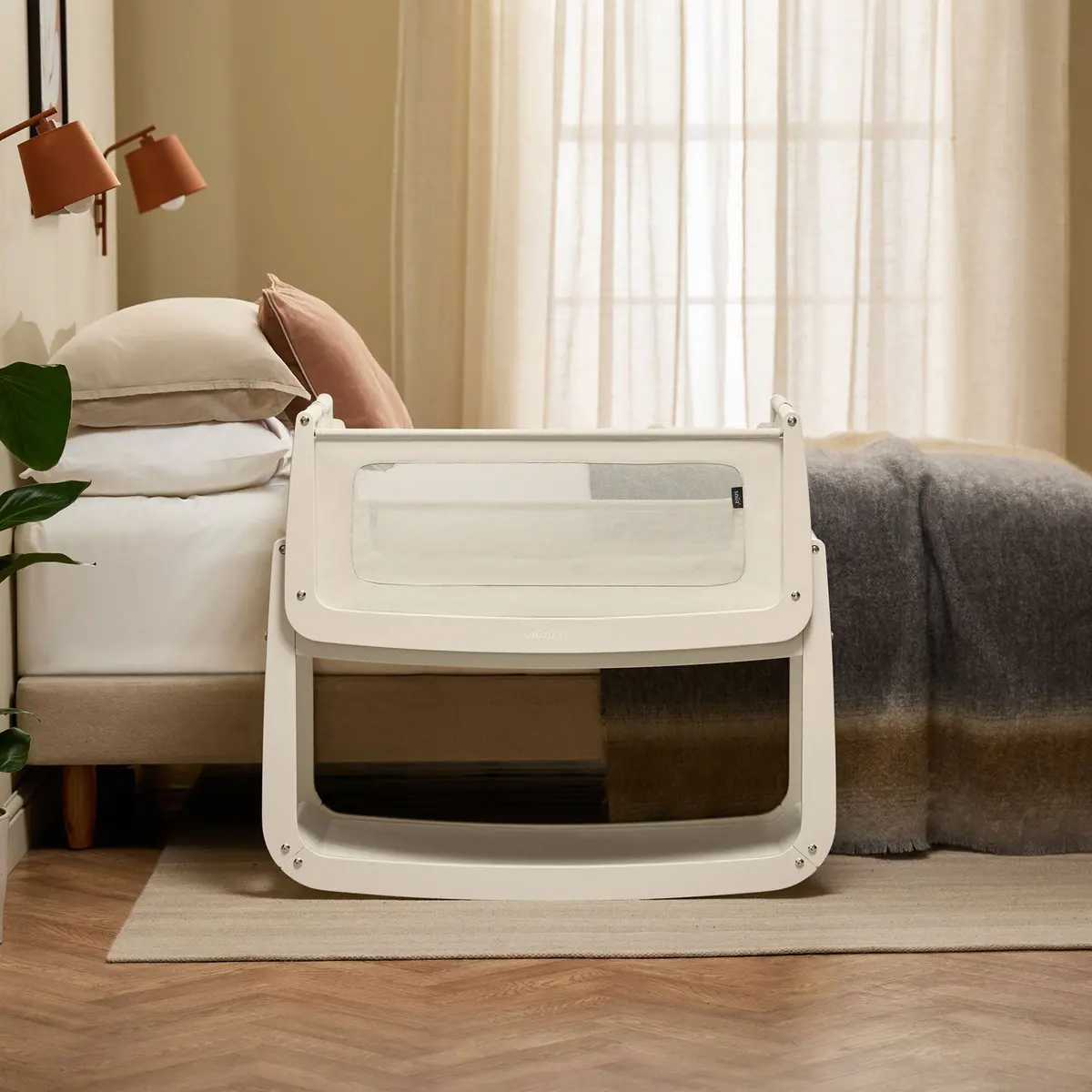 Snüzpod 5 Bedside Crib - Cashmere 1